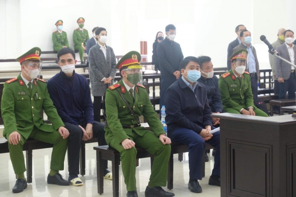 Phiên tòa xử ông Nguyễn Đức Chung: Mâu thuẫn lời khai giữa các bên 